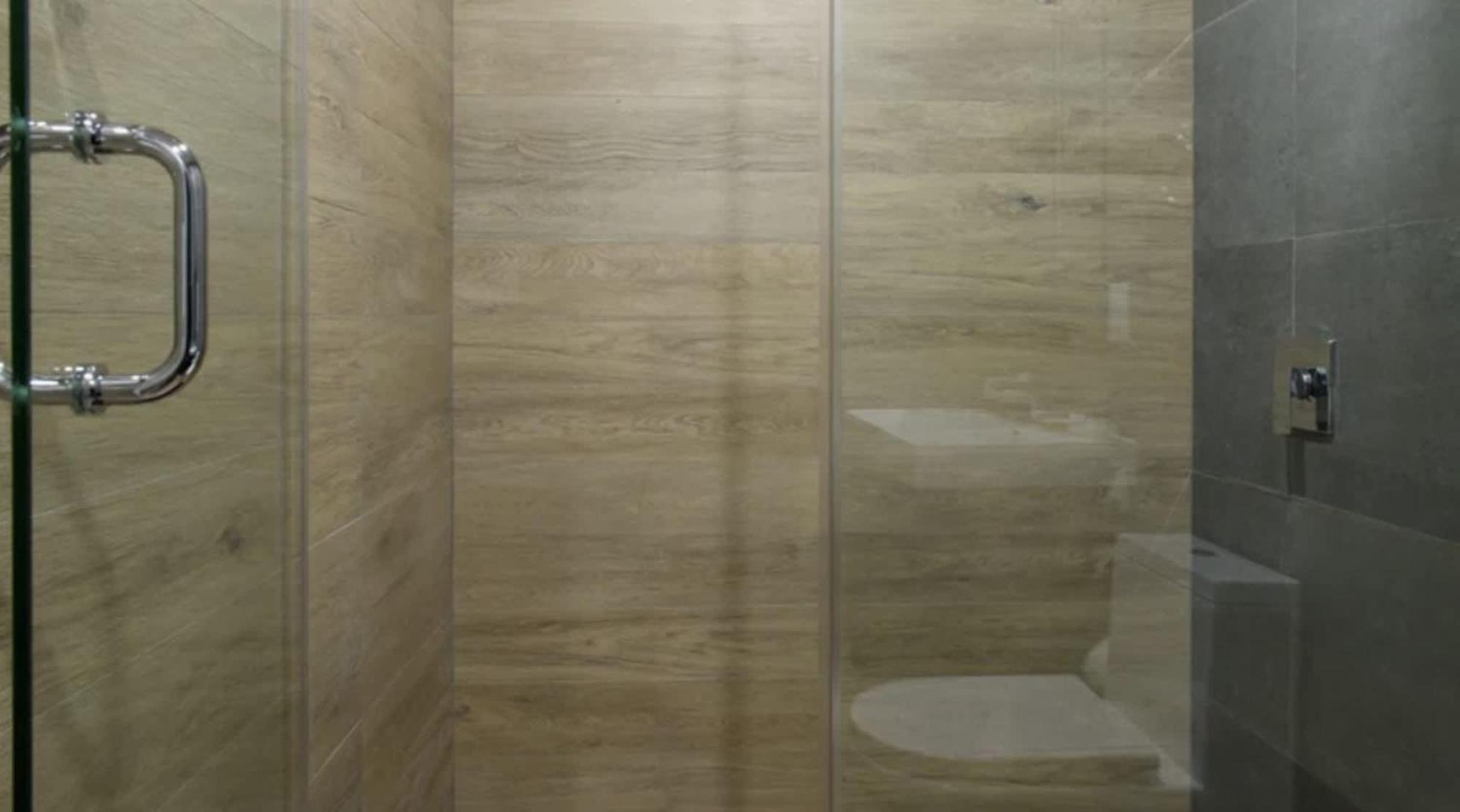 1597-14 New Renovated Rime Ues - W D Apartment